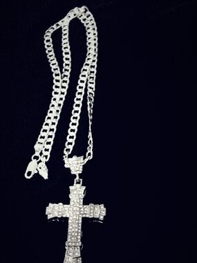 925 Sterling Silver Chain With Cross